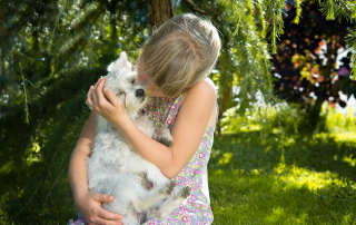 chien gentil avec les enfants